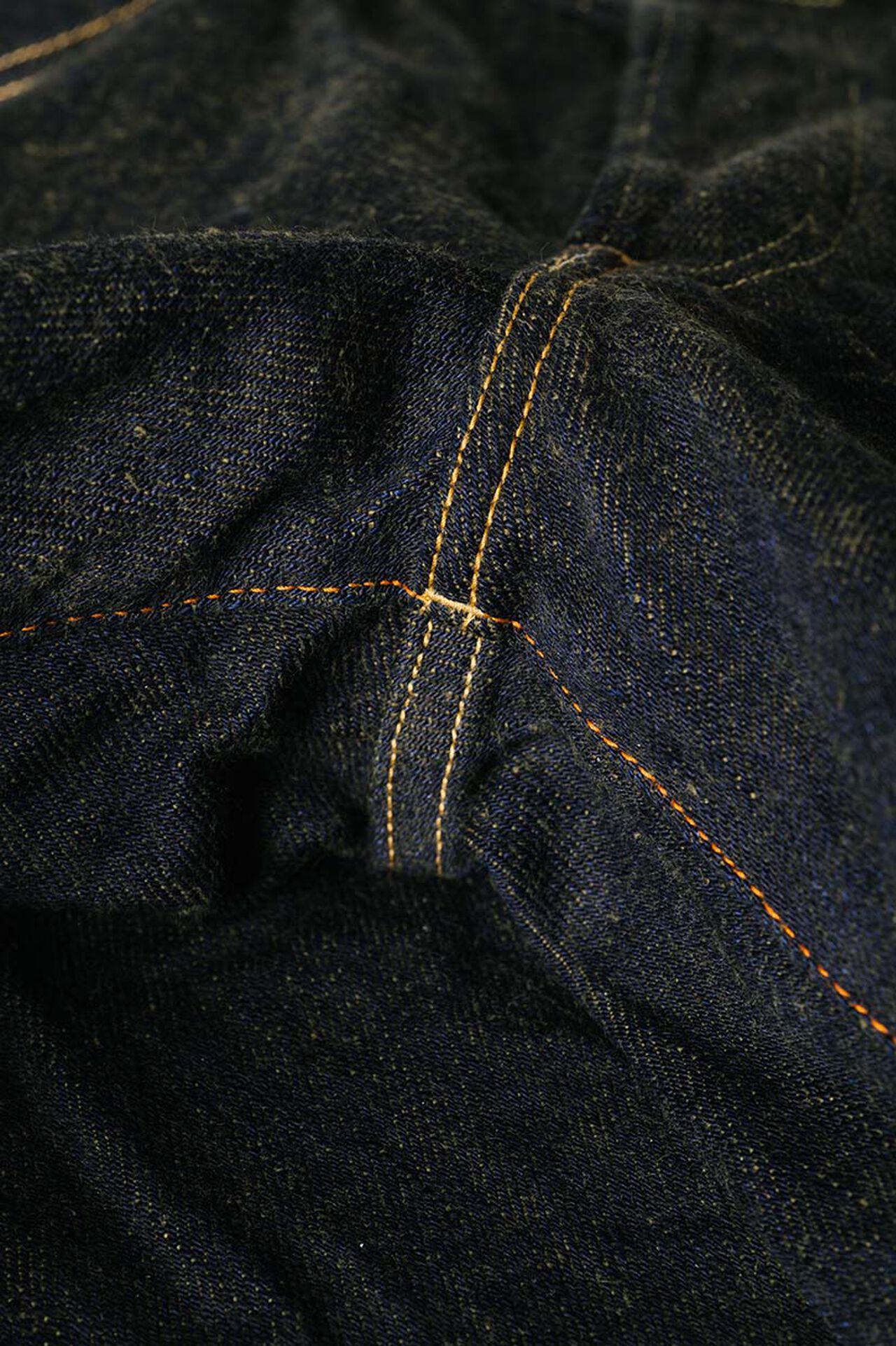 HK6561R
"Heavy Kusaki" 19.5oz
Regular Straight Jeans image number 9