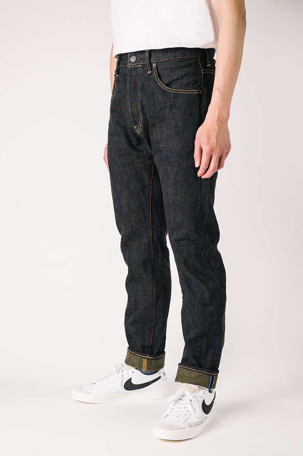 HK5450HT
"Heavy Kusaki" 19.5oz
High Tapered Jeans image number 1