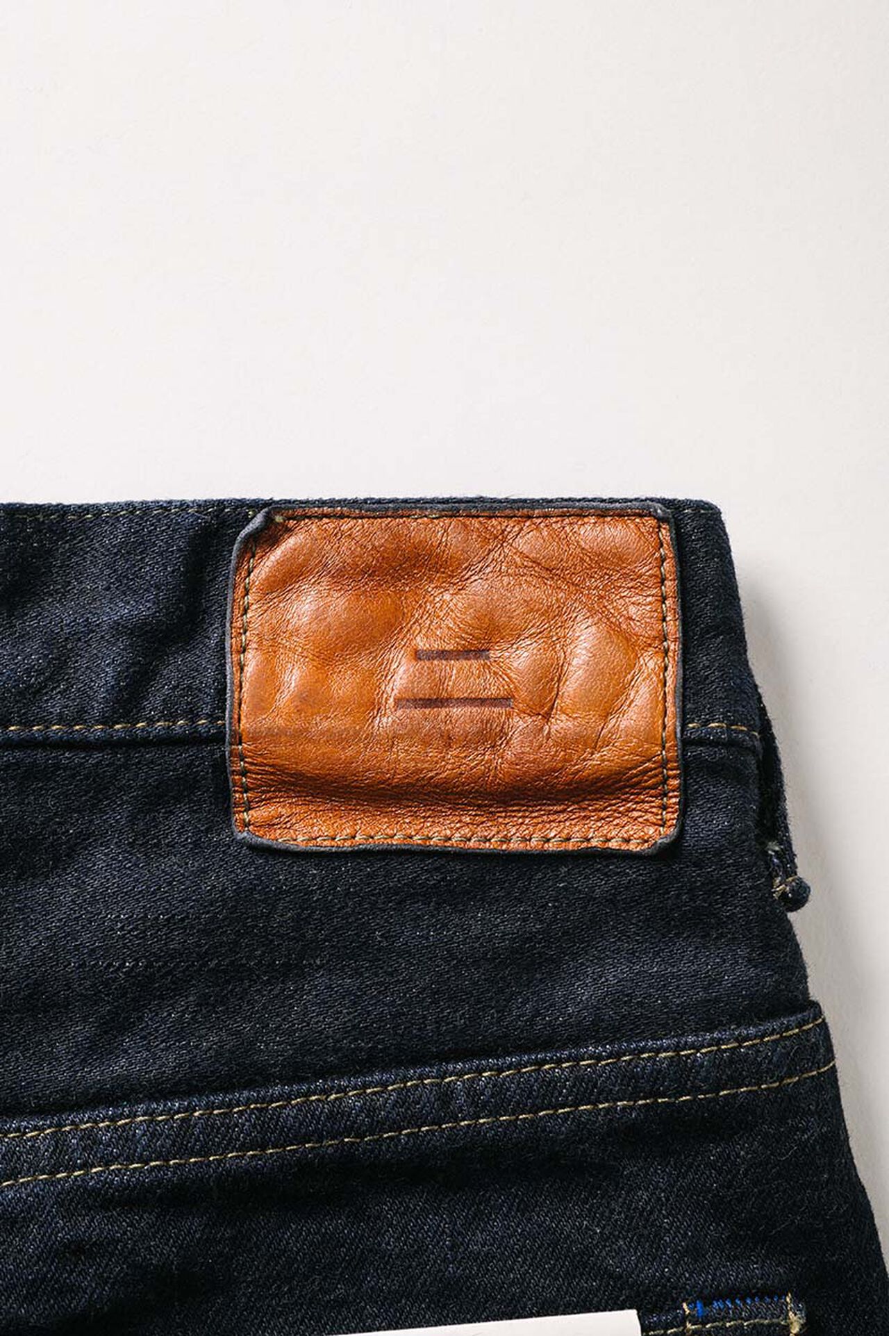 NSMT 16.5oz Natural Indigo "SUMIKURO" Overdye  High Rise Tapered Jeans image number 14