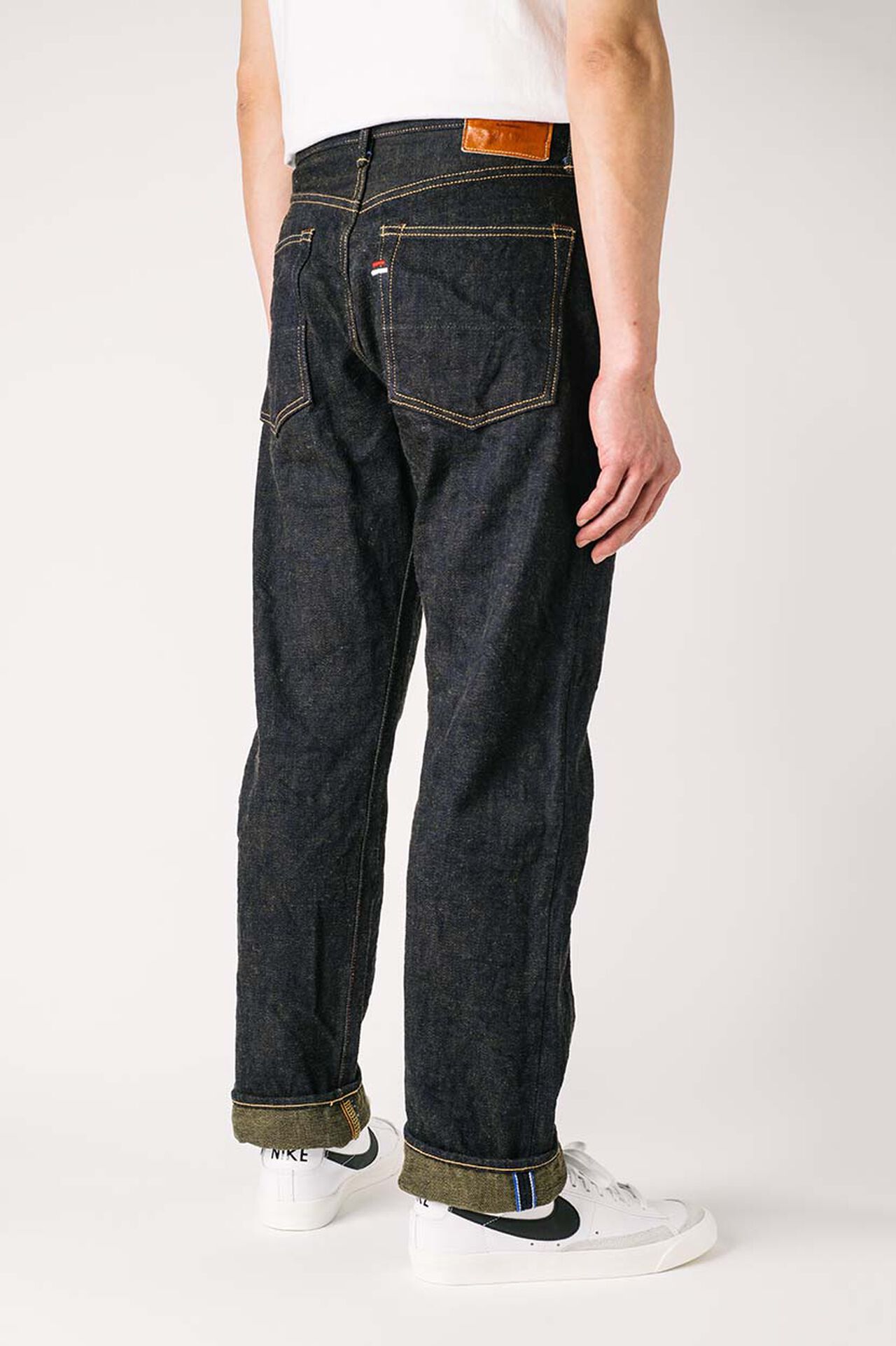 HK6561R
"Heavy Kusaki" 19.5oz
Regular Straight Jeans image number 3